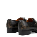 Black shoes, back view