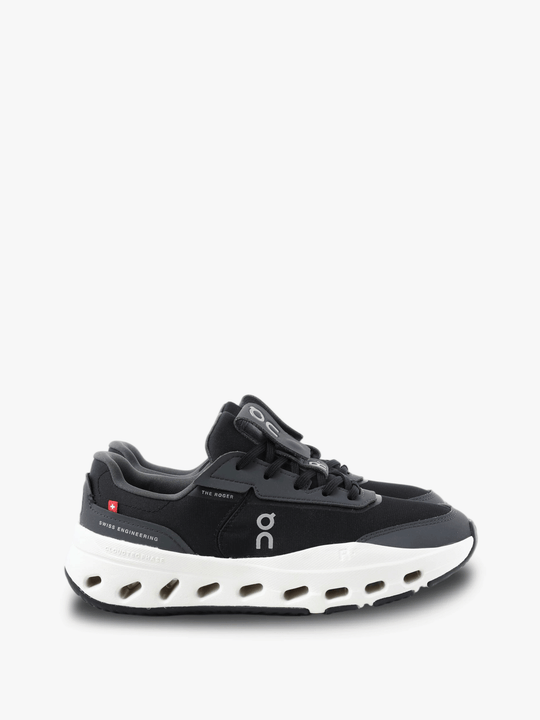 Black shoes, front view