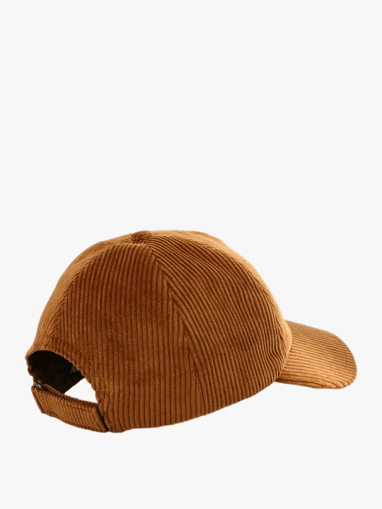 Brown hat, back view