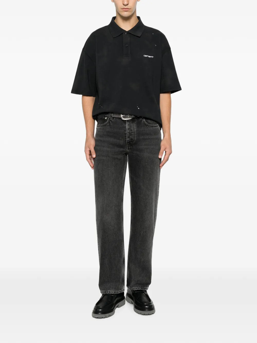 Black shirt, full body view