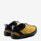 Yellow shoes,front view