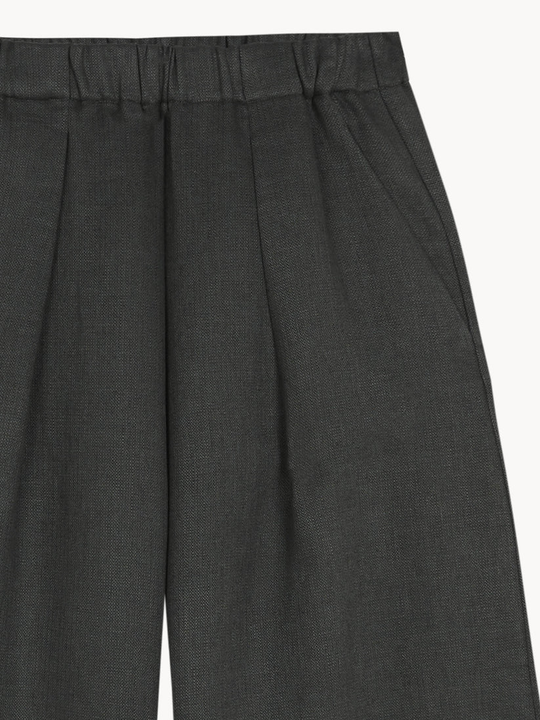 Grey pants, front view