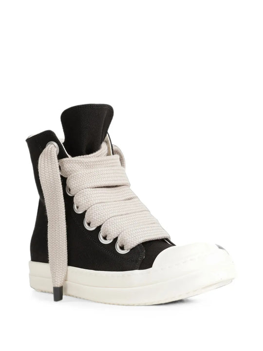 Black shoes, front view
