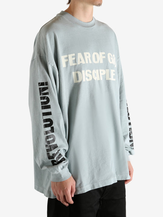 white shirts worn by a person, showing the shirts fit