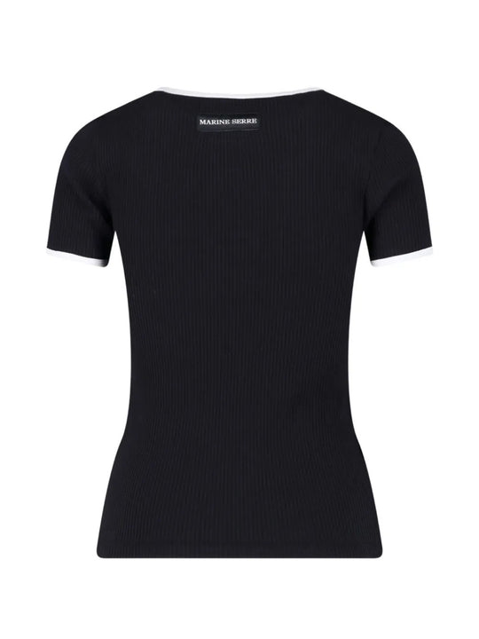 Black t-shirt, front view