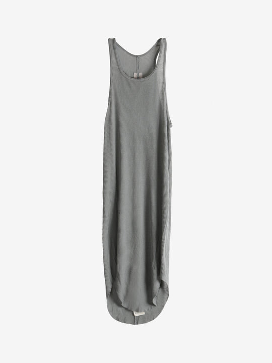 Grey top, front view