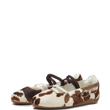 White sneakers, side view