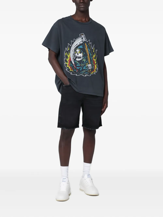 Black t-shirt worn by a person, showing the t-shirt's fit