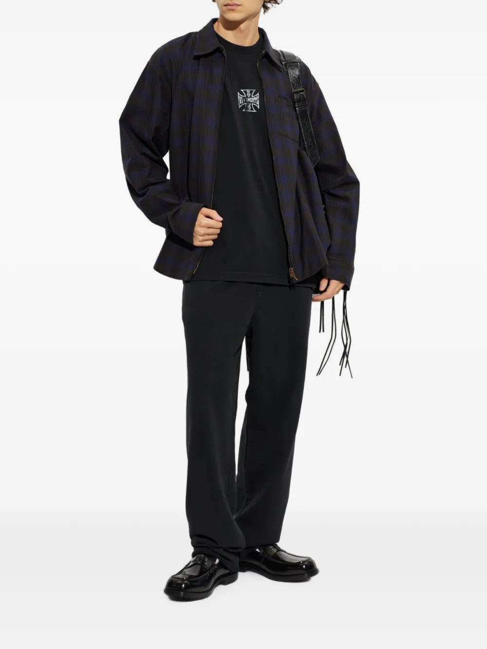 Black t-shirt, full body view