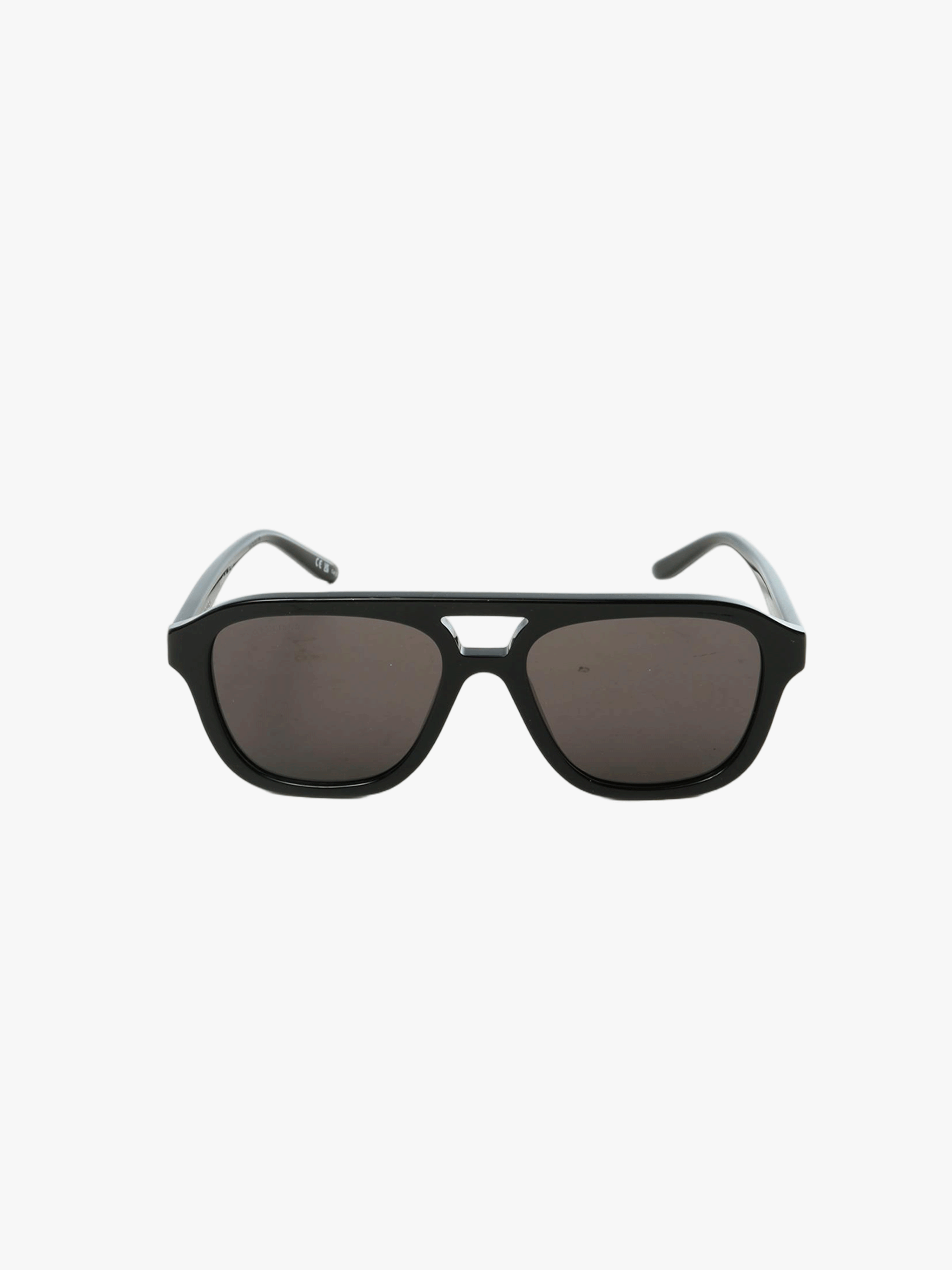 Black glasses, front view