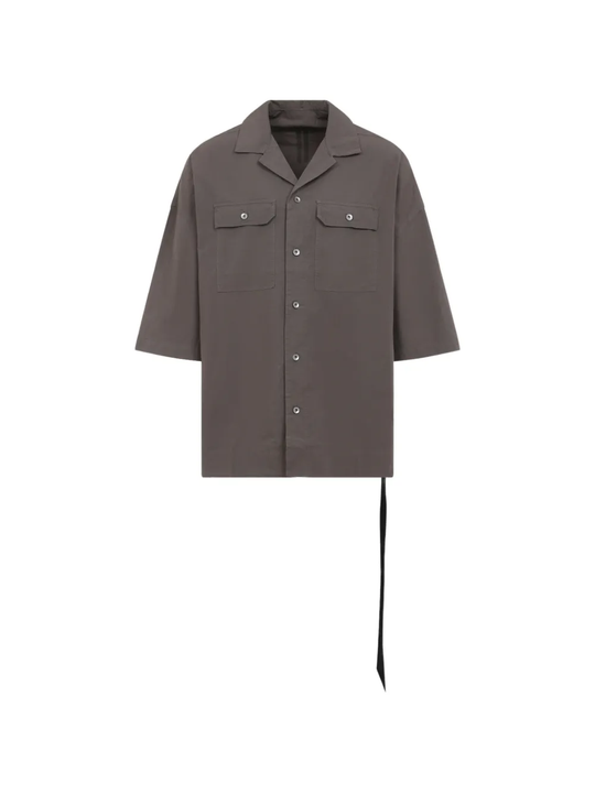Grey shirt, front view