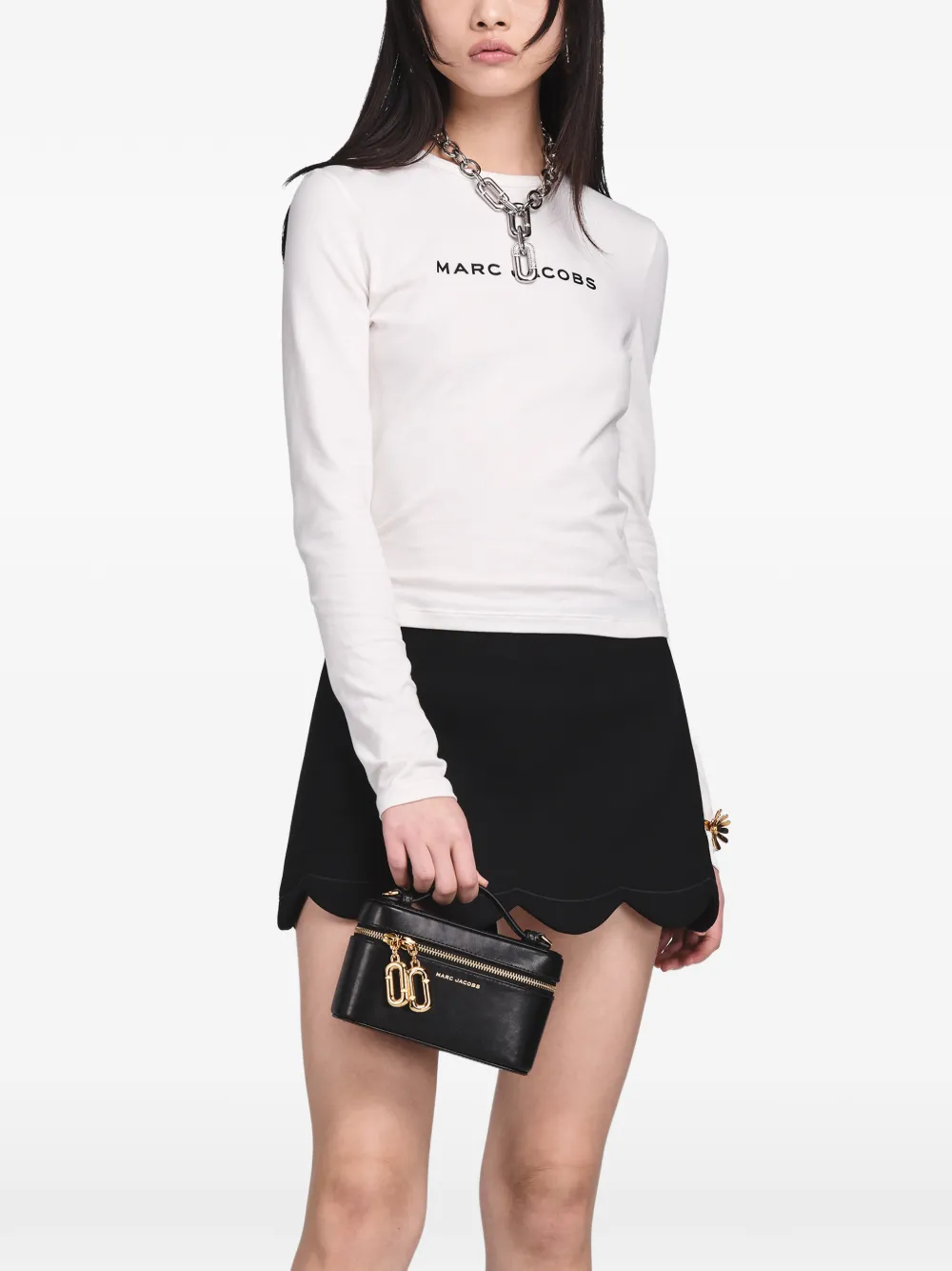 Black bag, full body view