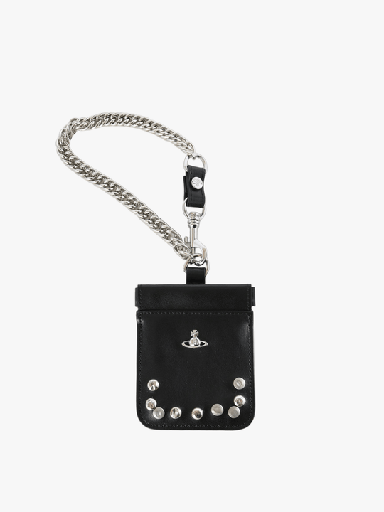 Black accessories, front view