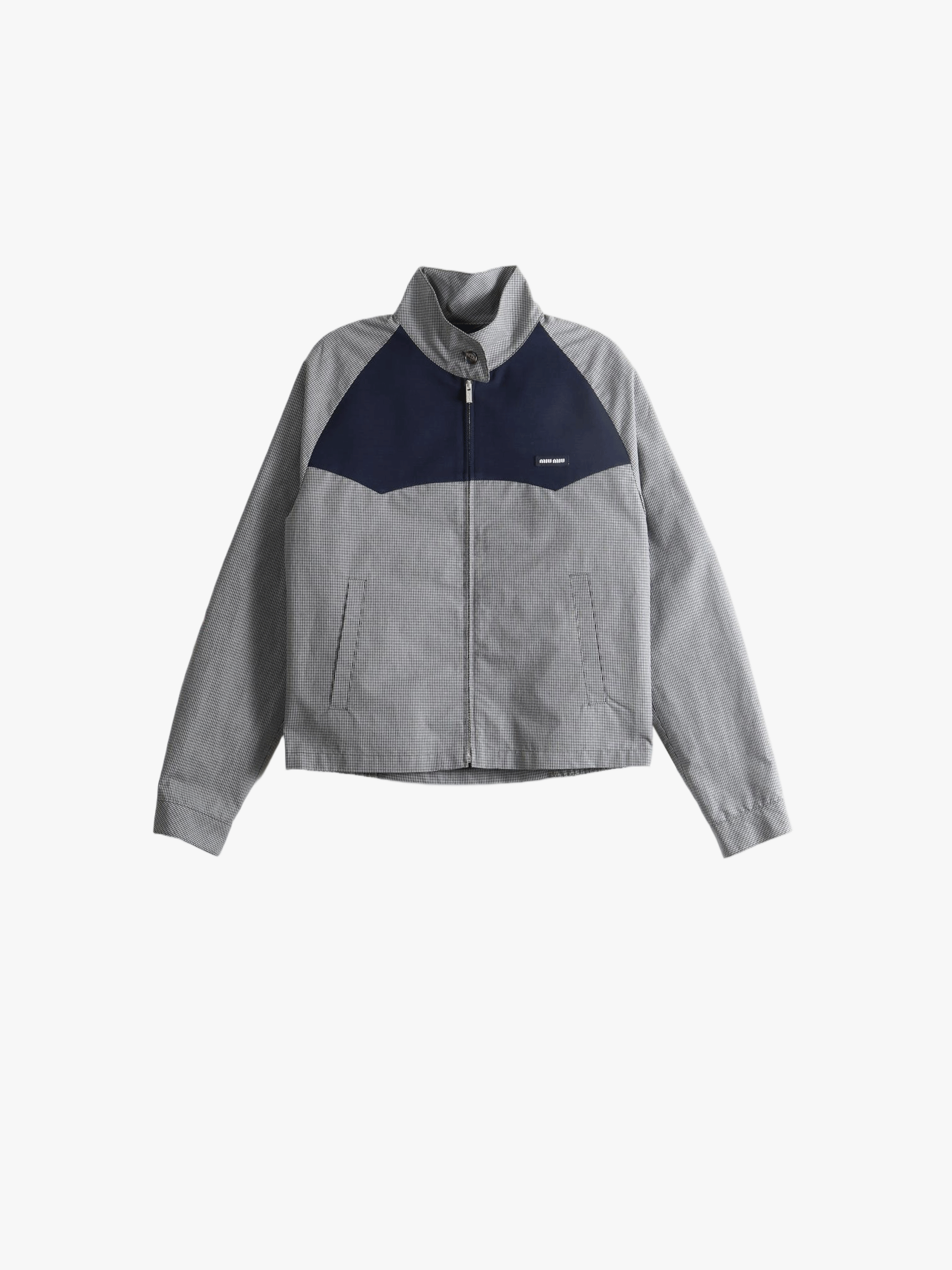 Grey jacket, front view