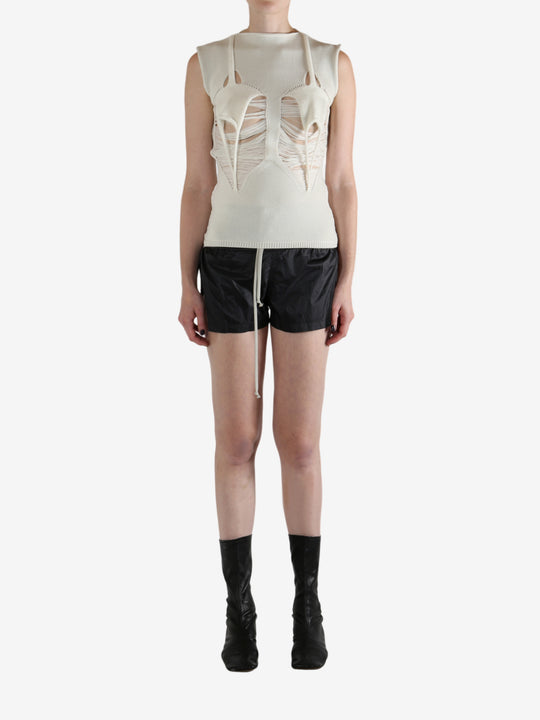 White top, full body view