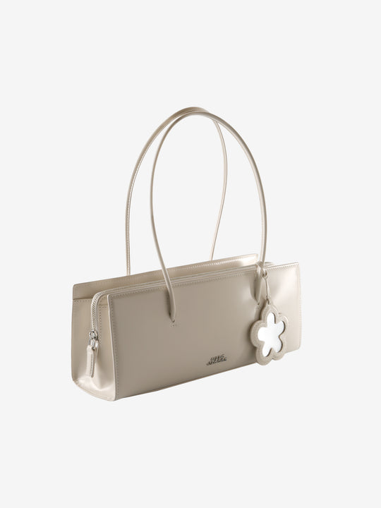 White bag,side view