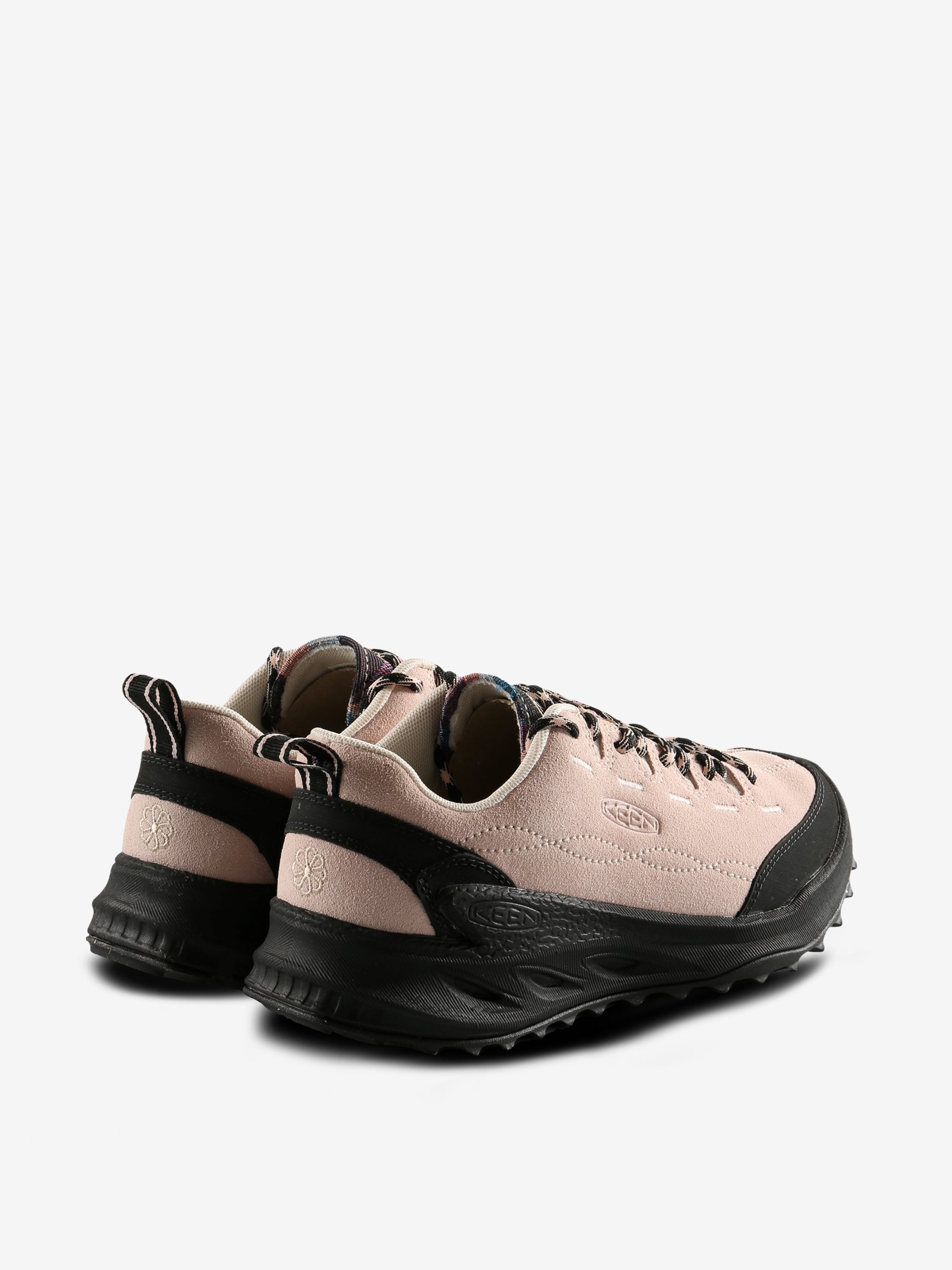 Pink shoe,front view