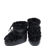 Black boots, front view
