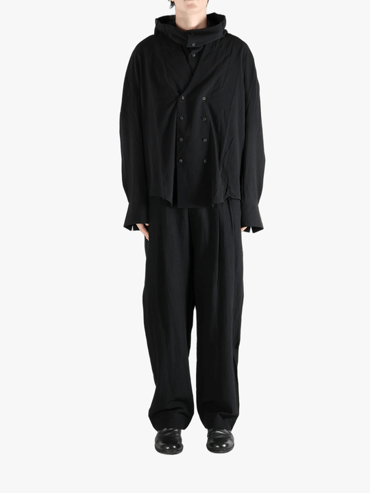 Black shirt, full body view