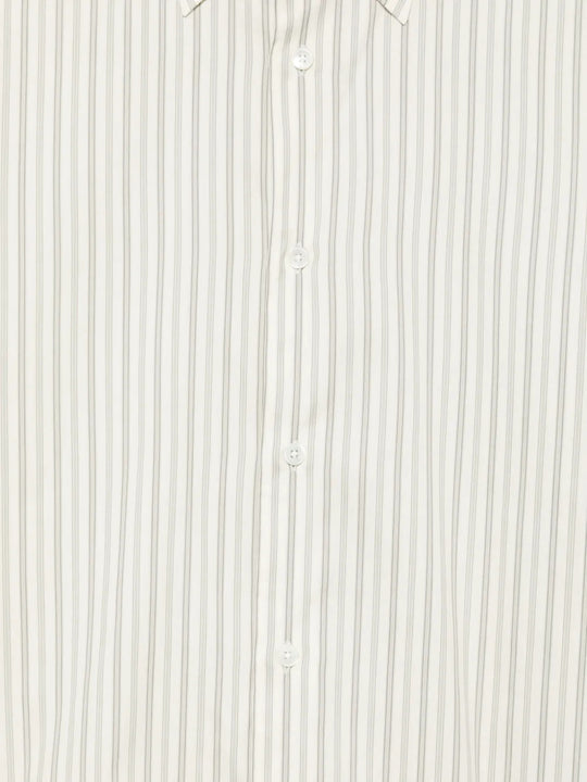 White shirt, front view