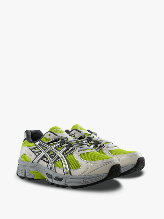 Green shoes, front view
