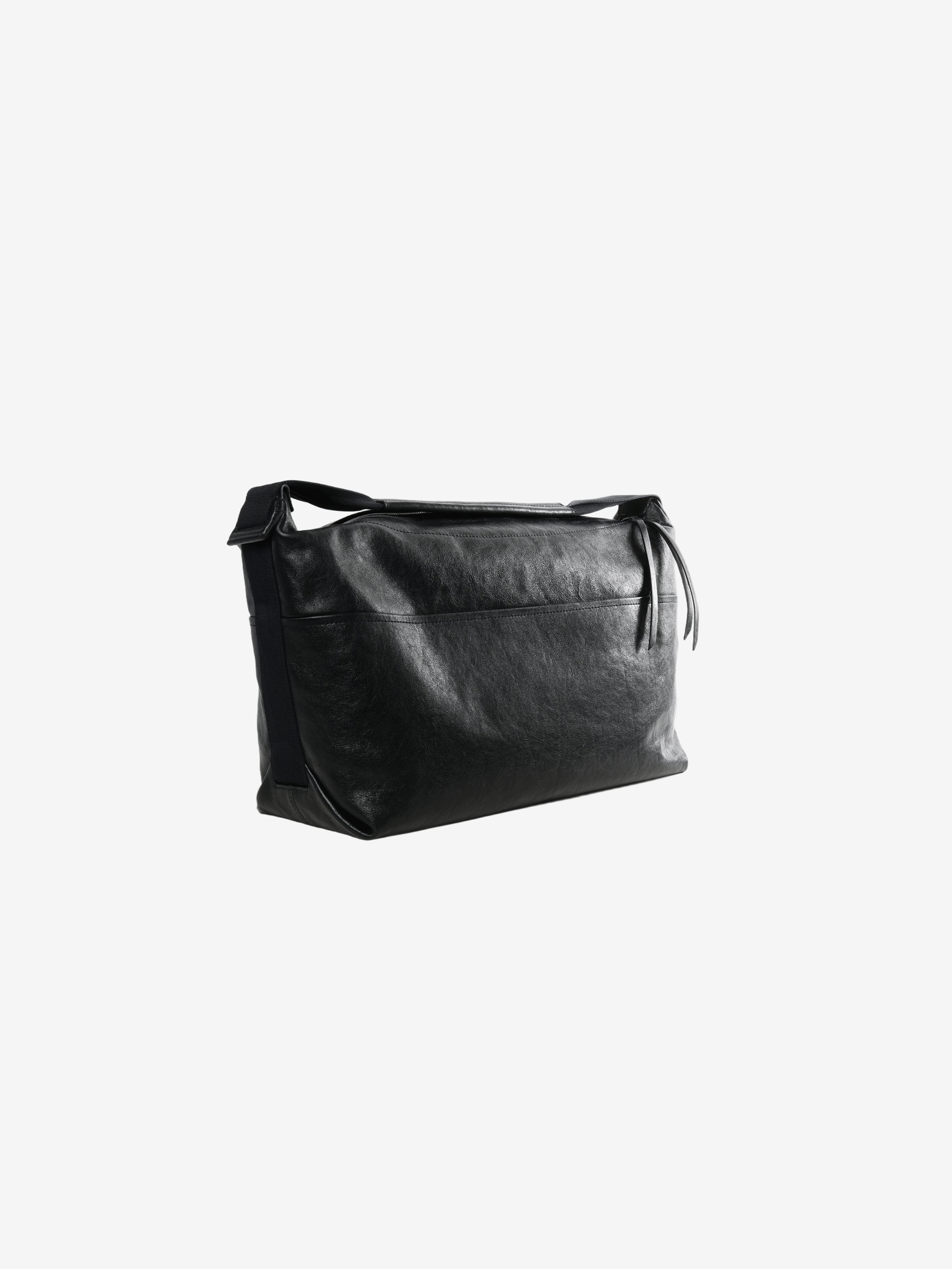 Black bag, side view