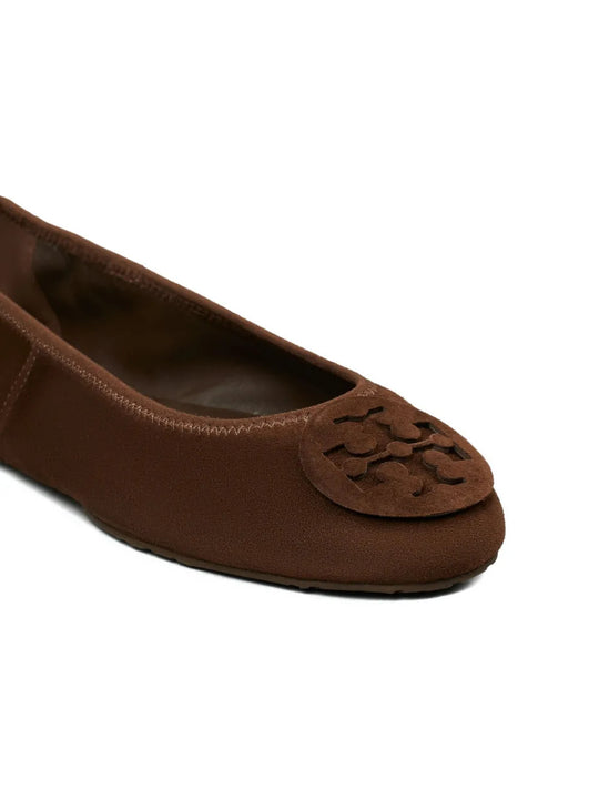 Brown shoes, front view