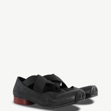 Black shoes, front view