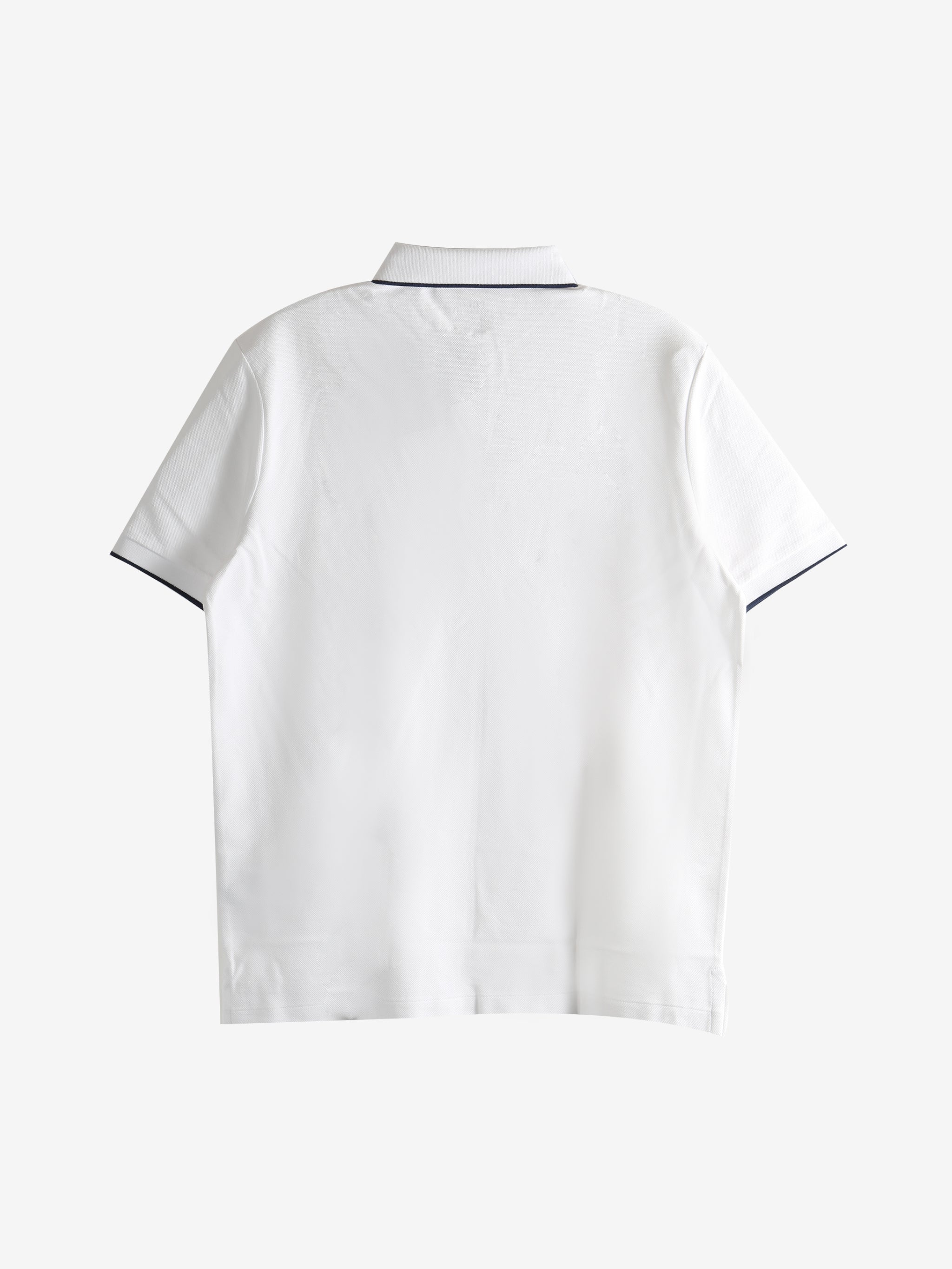 White t-shirt,back view