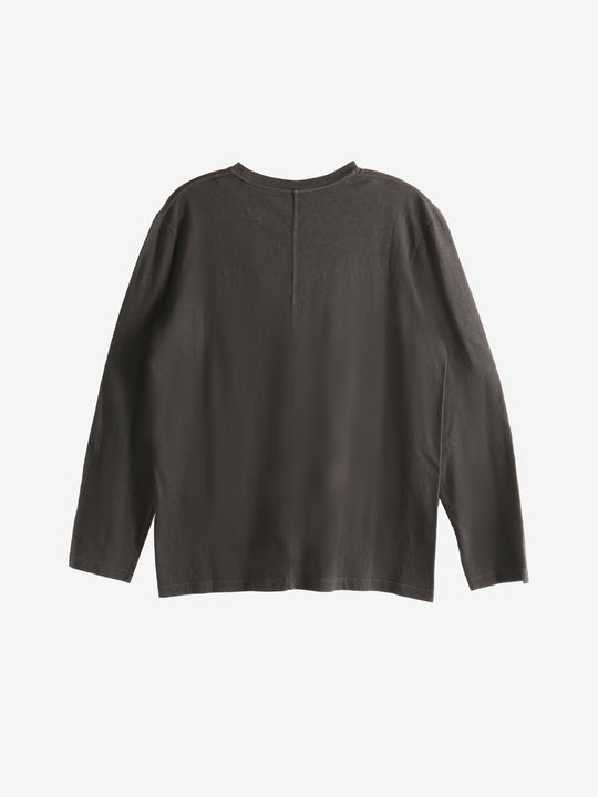 Grey t-shirts,back view