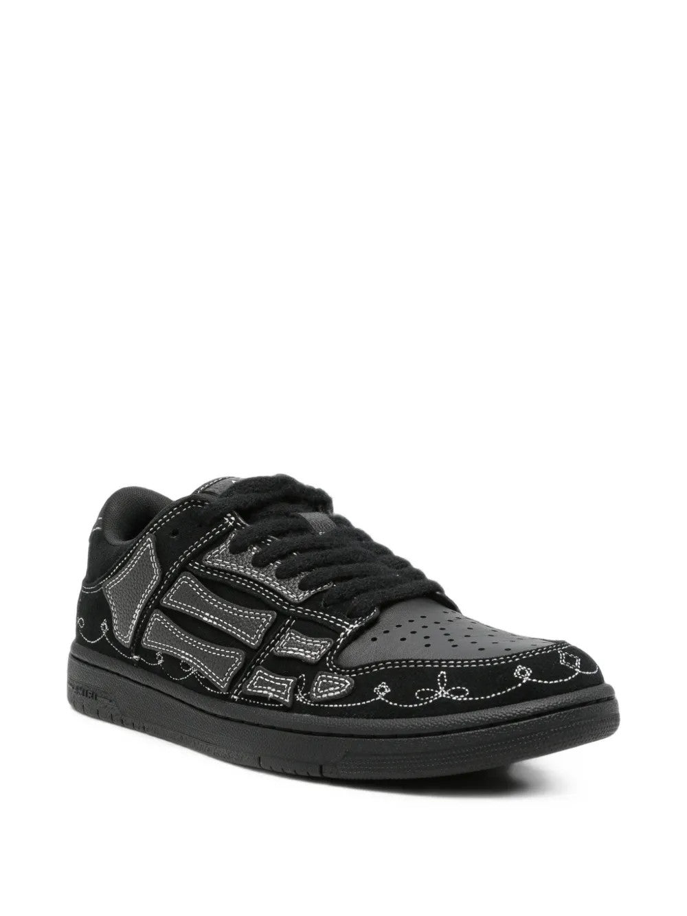 Black shoes, front view