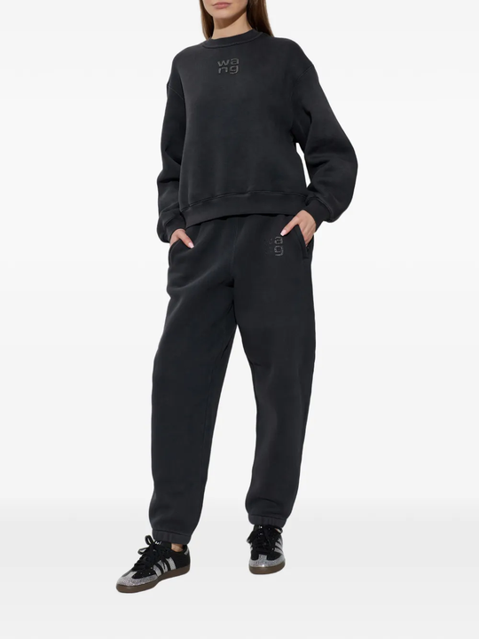 Black sweatshirt,full body view