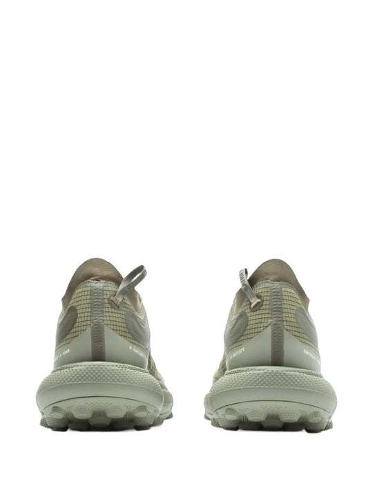 Green shoes, back view