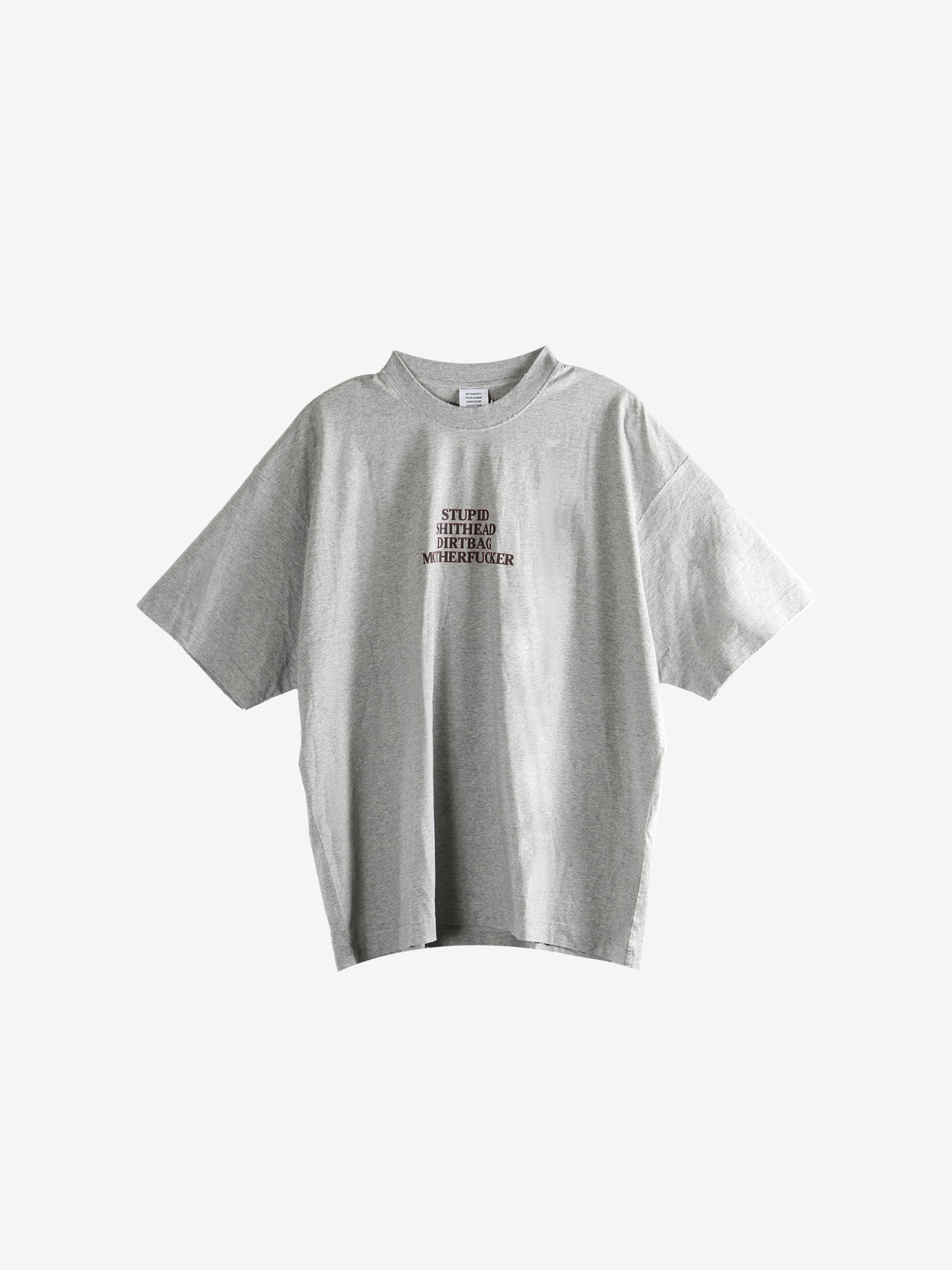 Grey t-shirt, front view