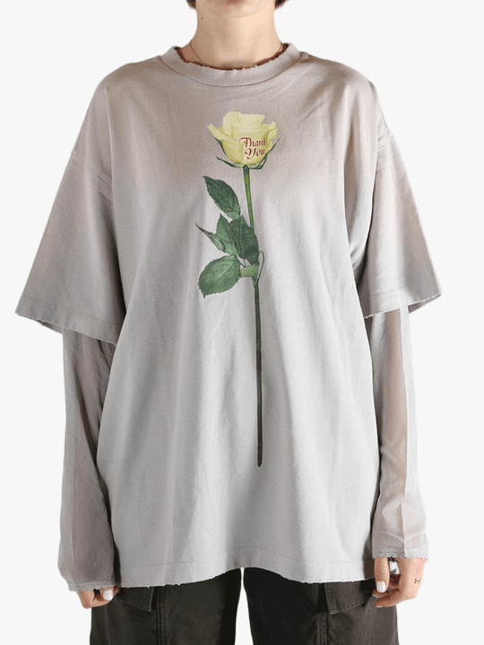 Grey T-shirt worn by a person, showing the T-shirt's fit