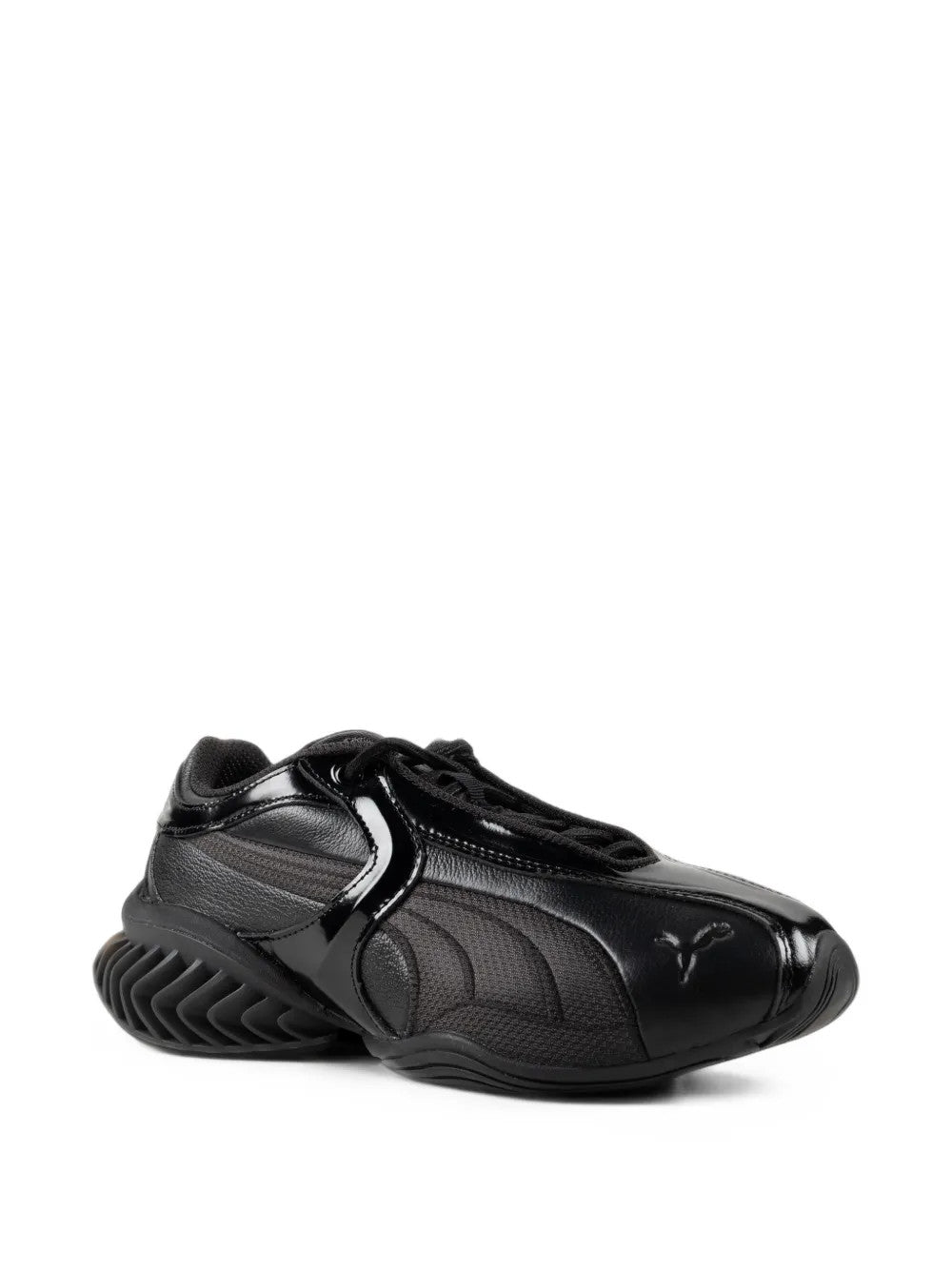 Black shoes, front view
