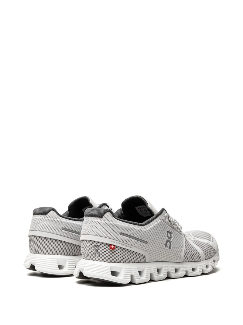 ON RUNNING - Men Cloud 5 Sneakers