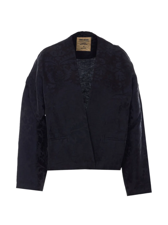 Black coats，front view