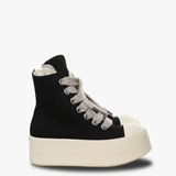 black sneakers,front view