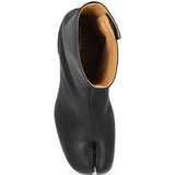 Black boots, front view