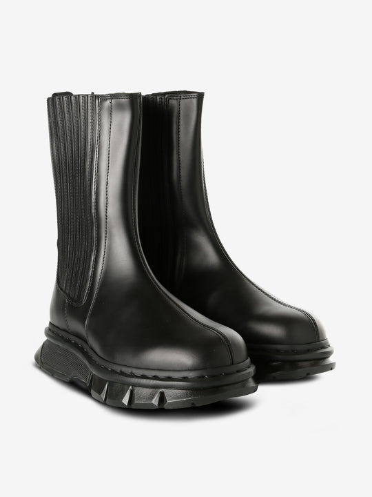 Black boot,side view