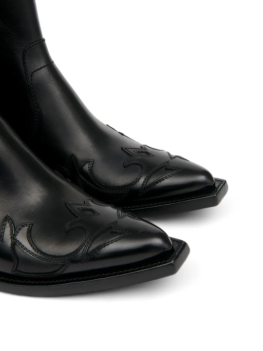 Close up of black boot, showing texture of the Calf Leather fabric