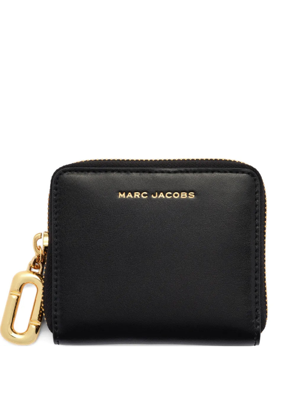 Black accessories, front view