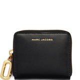 Black accessories, front view