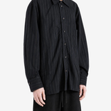 Black shirt, full body view