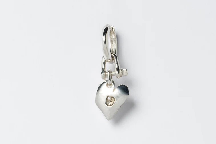 PARTS OF FOUR Jazz's Solid Heart Earring (Extra Small, 0.2 CT, Tiny Faceted Diamond Slab, PA+FCDIA)