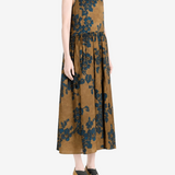 Brown dress, front view