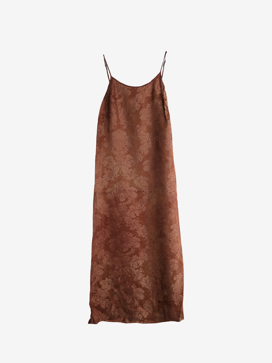 Brown dress, front view