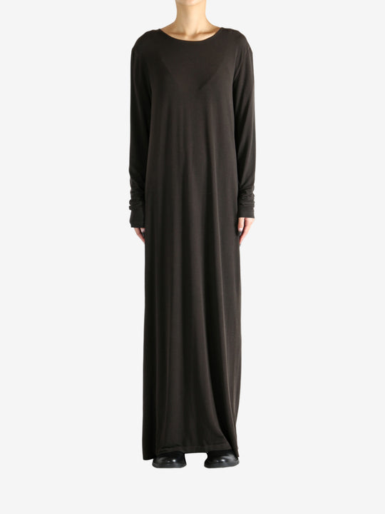 Black dress,full body view