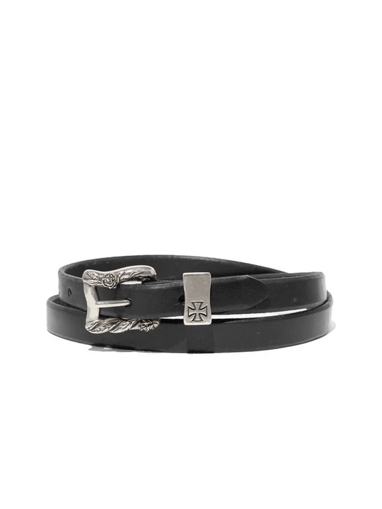 Black accessories, front view